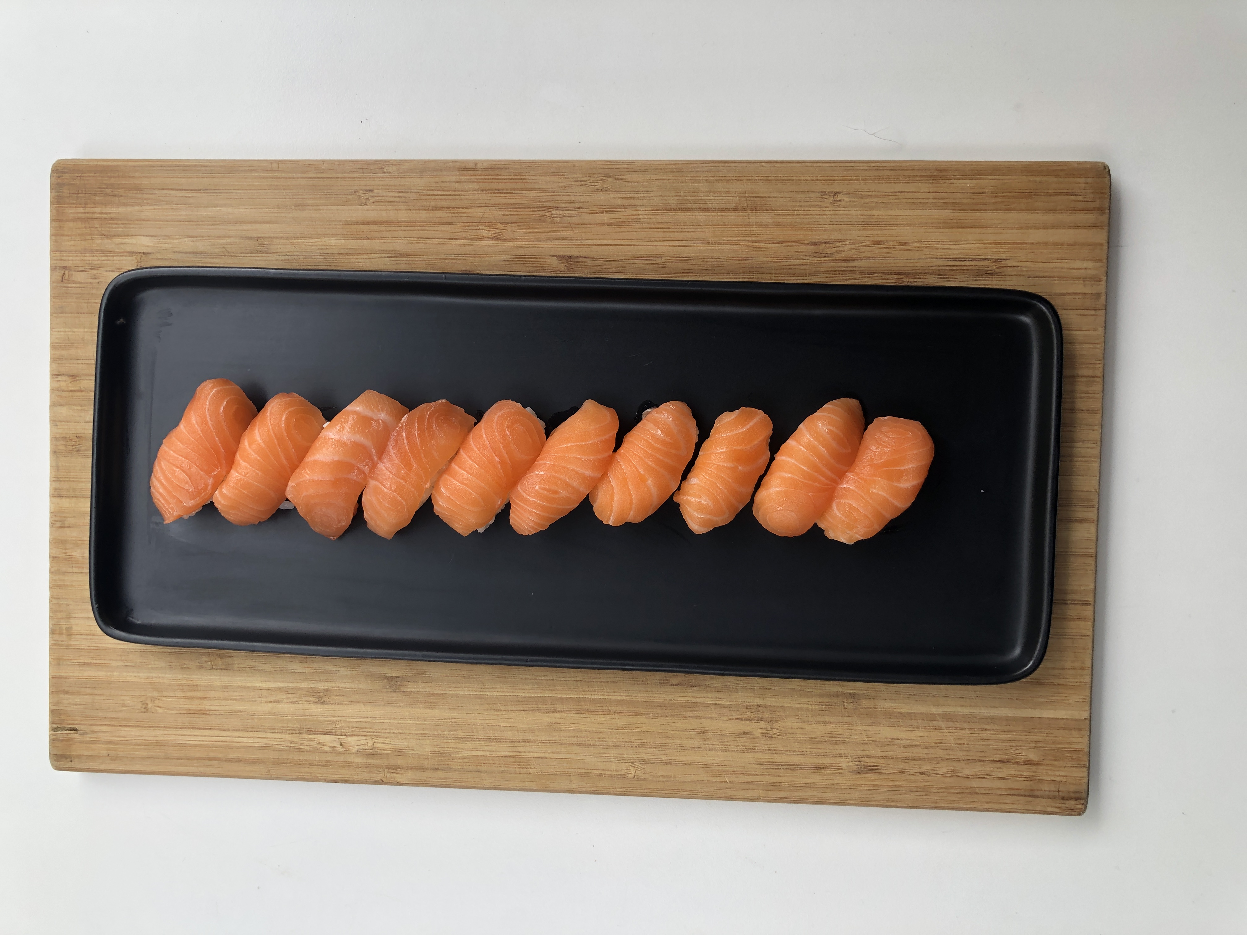 Nigiri saumon 10 pcs — Lebon Bento
